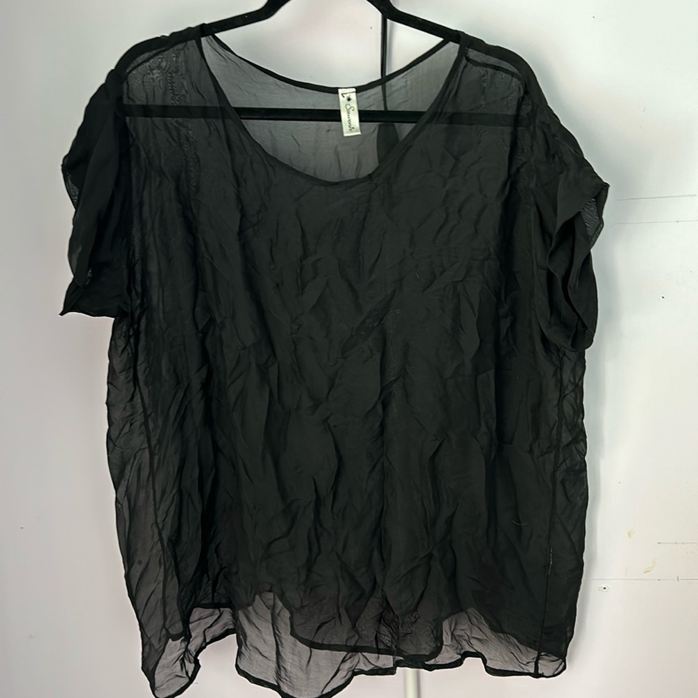 Souvenir blouse, lightly worn